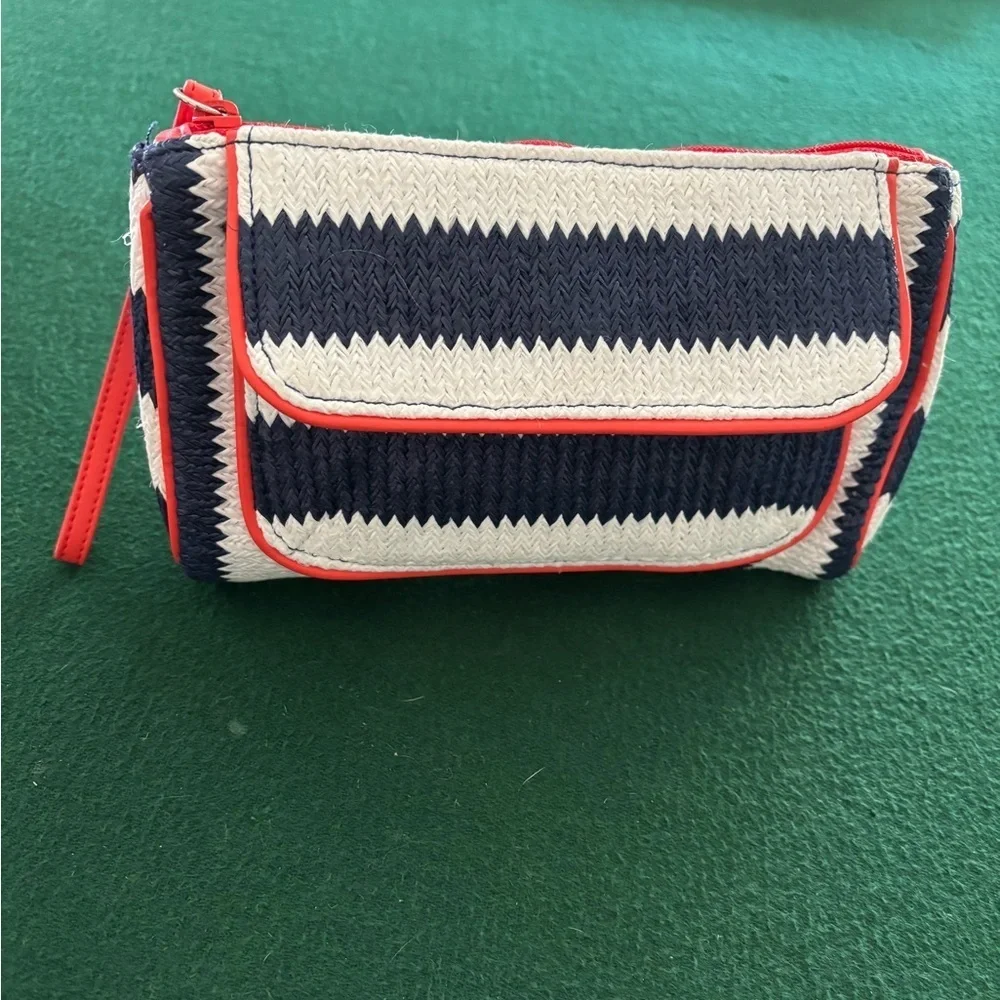 Vera Bradley Raffia nautical wristlet